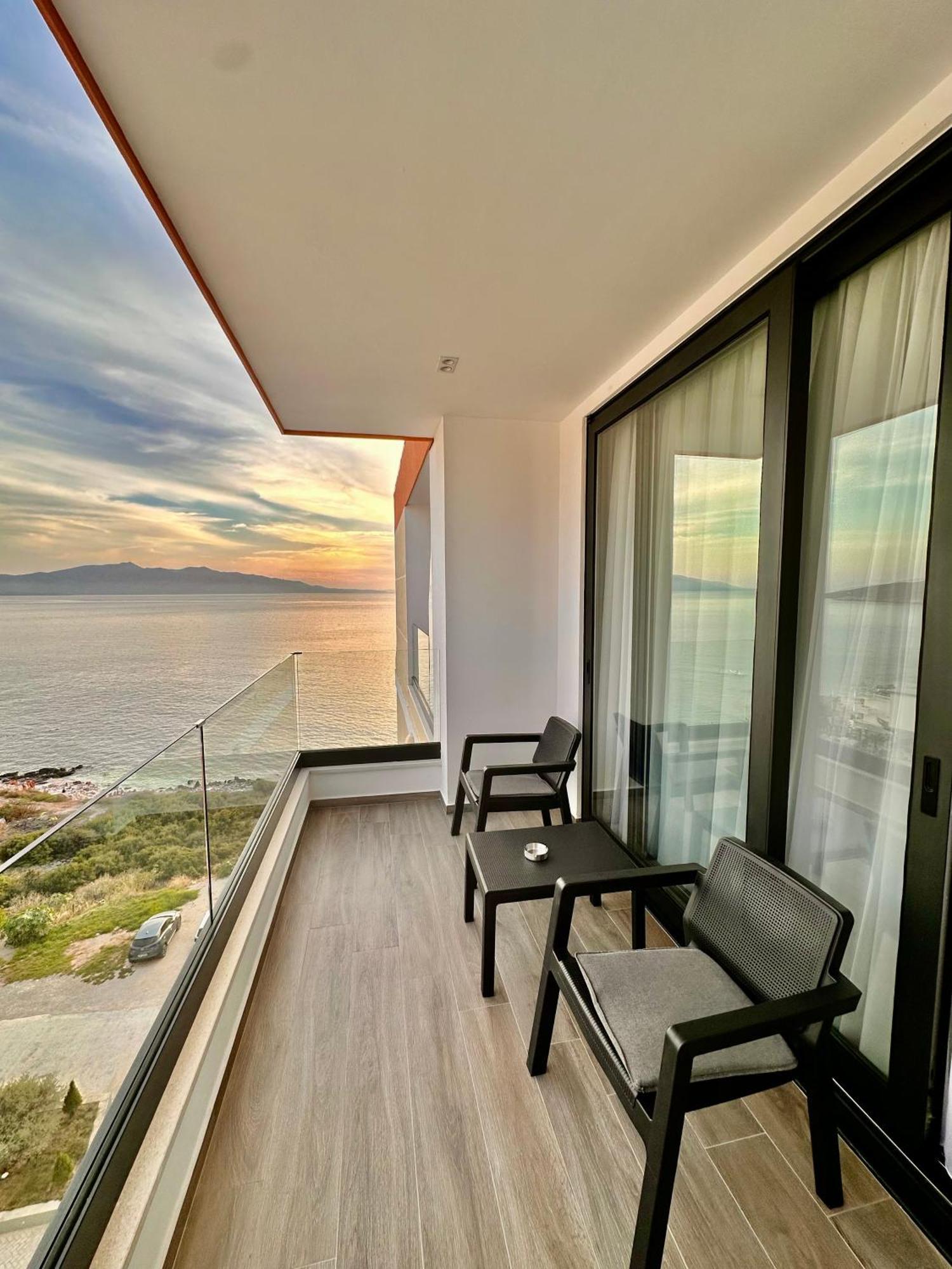 סרנדה Lookout Apartments מראה חיצוני תמונה