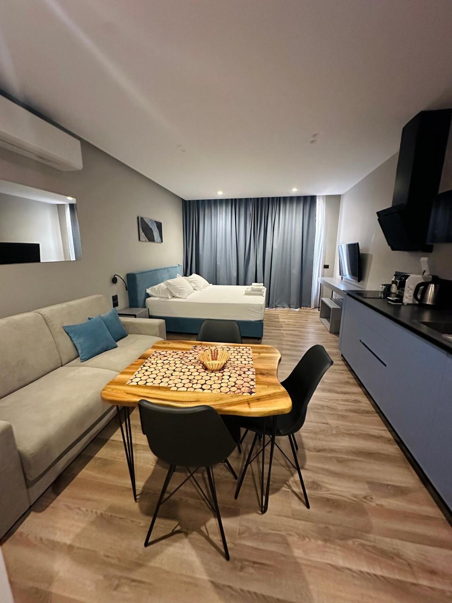 סרנדה Lookout Apartments מראה חיצוני תמונה