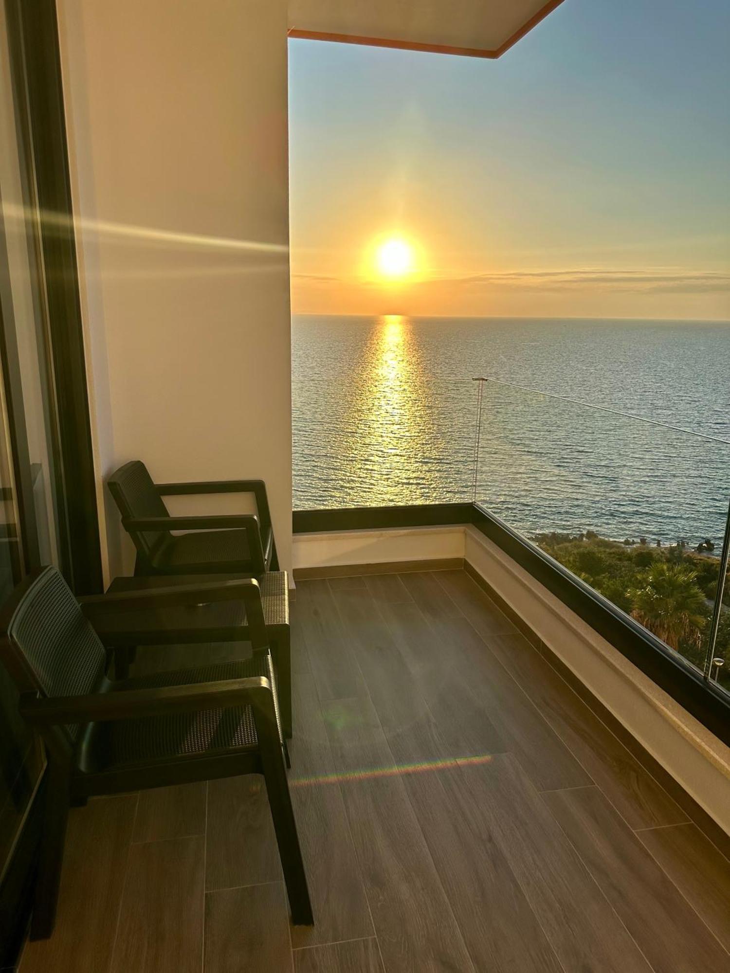 סרנדה Lookout Apartments מראה חיצוני תמונה